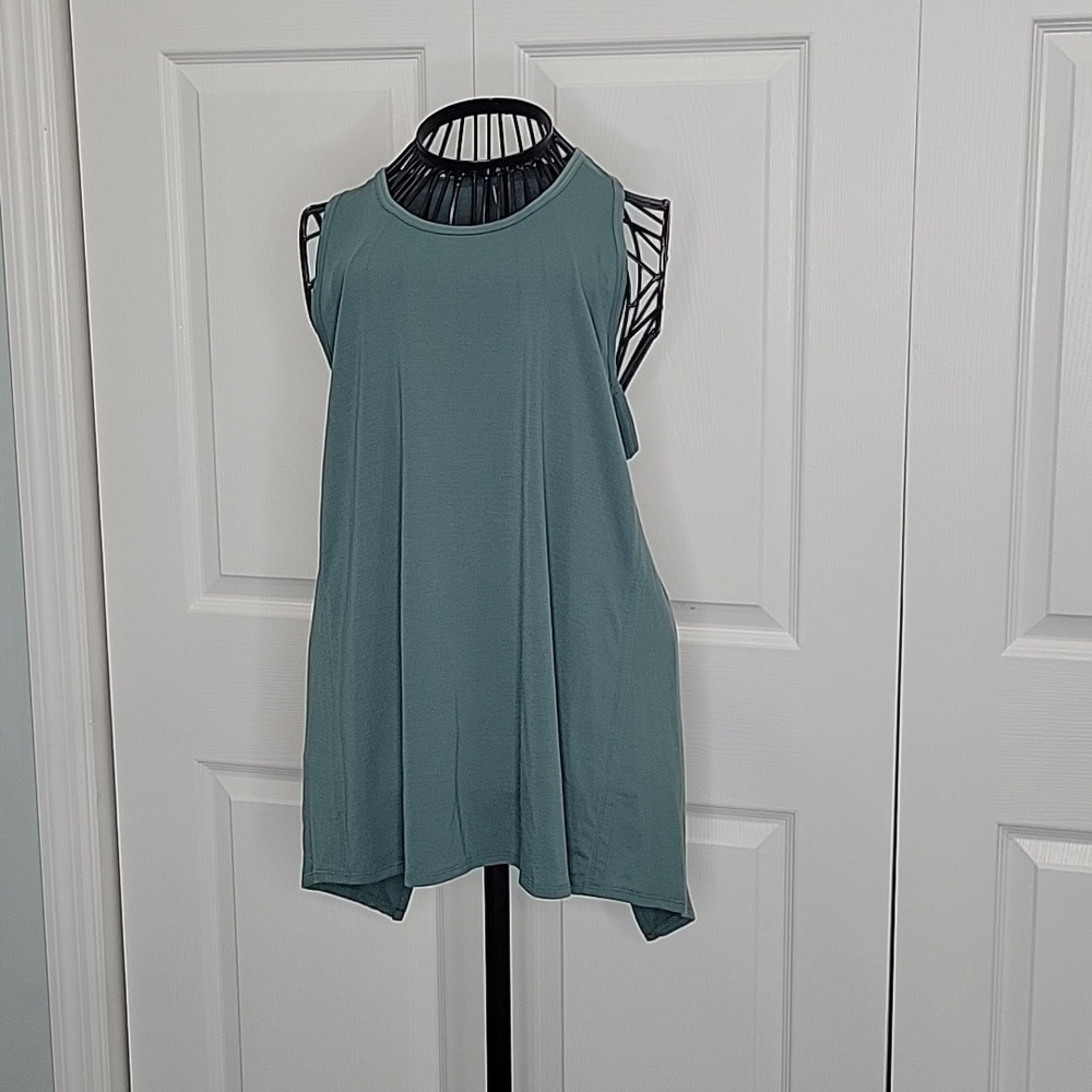 Athleta Teal Tank with Criss Cross in Back - Size Small - Picture 4 of 4
